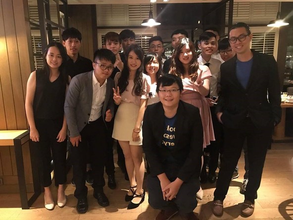 系學會聚餐合影